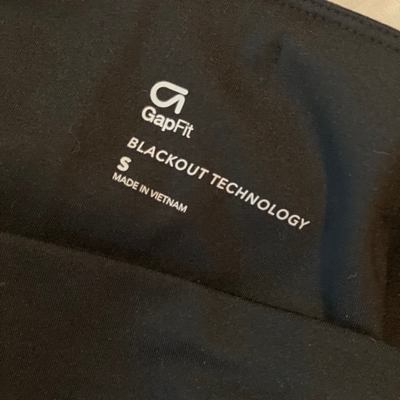 Gap Blackout technology 3/4 leggings - Picture 9 of 11